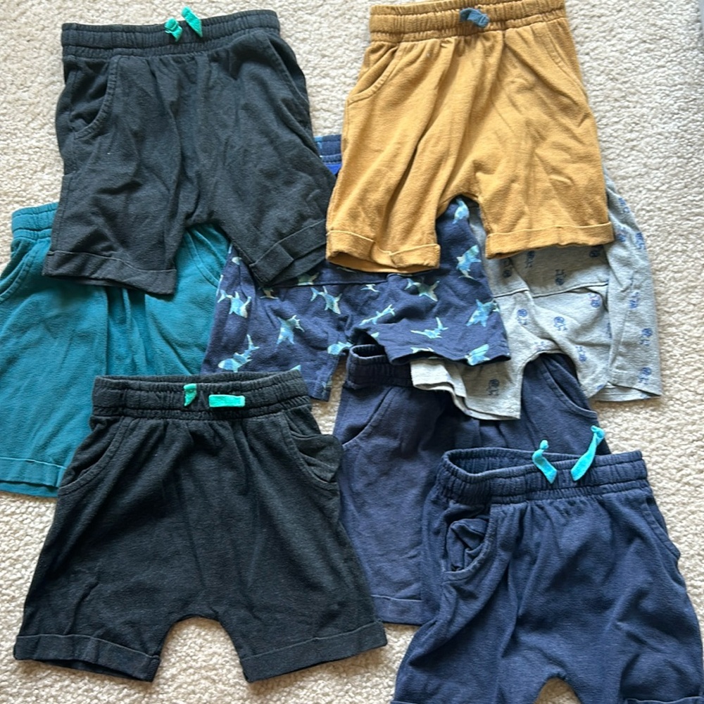 8 pairs of used great condition cat & jack harem jogger shorts